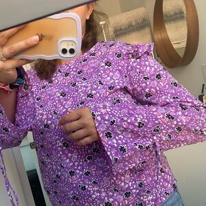 ✴️🏷️2/$20 - Buffalo Purple Floral Blouse Size L